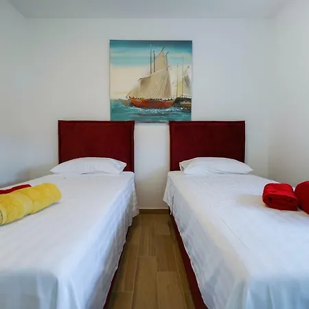 Apartament Summer Fever