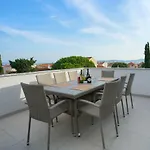 Διαμέρισμα Summer Fever *